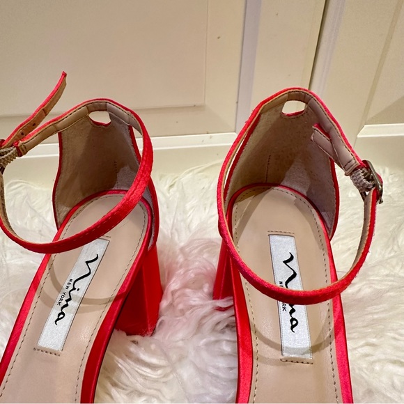 [SOLD] NWOT Nina New York Red Satin Sandals, 60mm-2.5inch, US8.5 EU38.5 - Picture 6 of 8